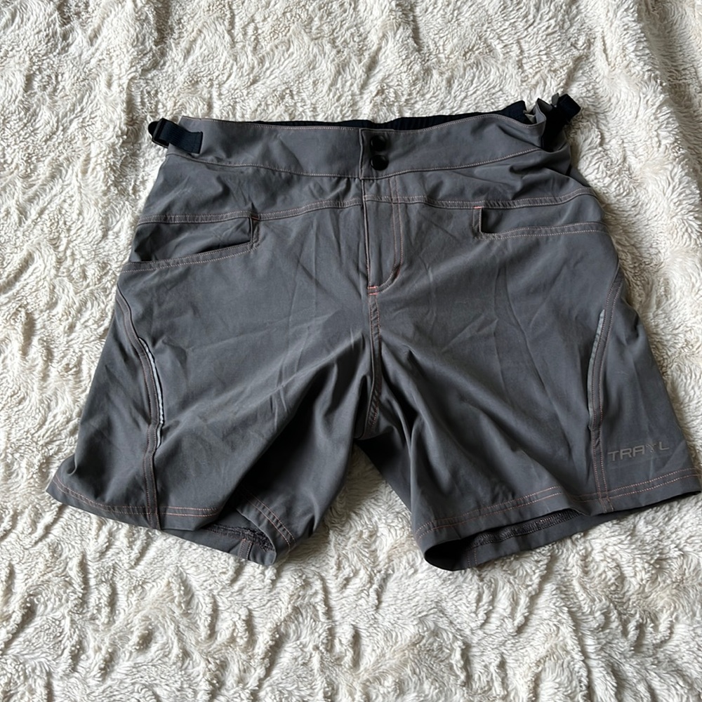 TRAYL Gray Lightweight Stretch Women’s Cycling Shorts Size S